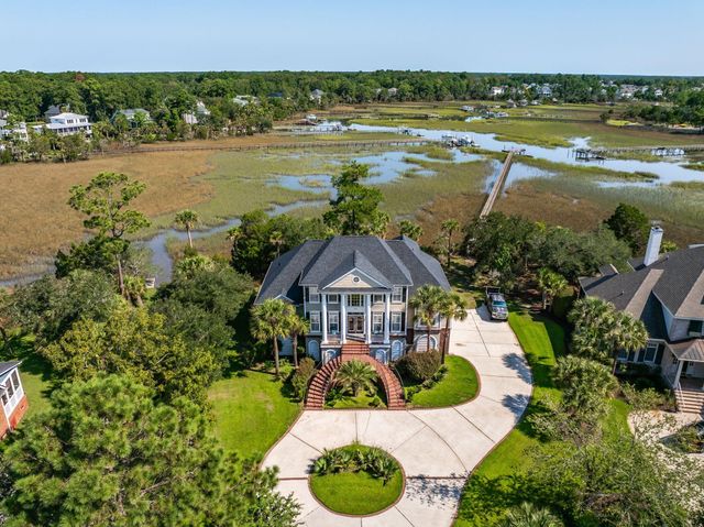 2384 Darts Cove Way, Mount Pleasant, SC 29466