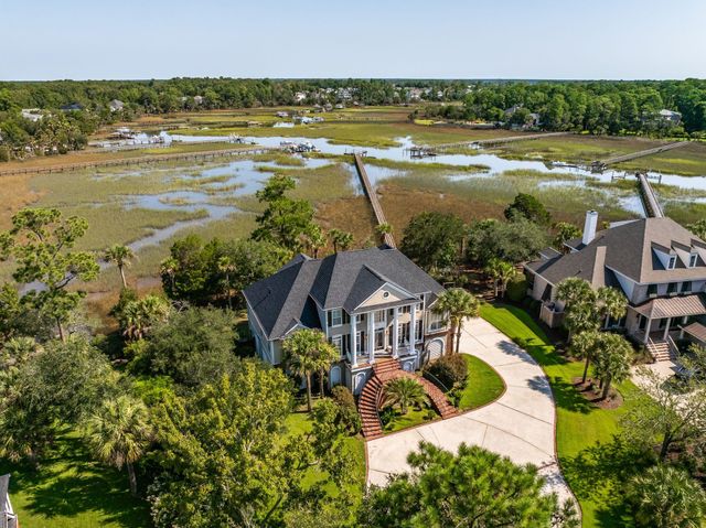 2384 Darts Cove Way, Mount Pleasant, SC 29466