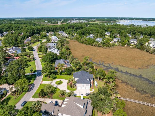2384 Darts Cove Way, Mount Pleasant, SC 29466