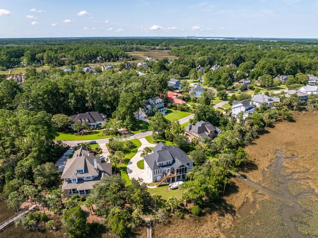2384 Darts Cove Way, Mount Pleasant, SC 29466