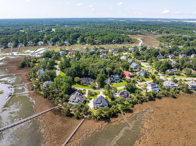 2384 Darts Cove Way, Mount Pleasant, SC 29466