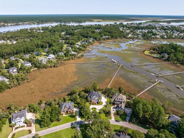 2384 Darts Cove Way, Mount Pleasant, SC 29466