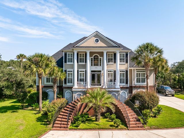 2384 Darts Cove Way, Mount Pleasant, SC 29466