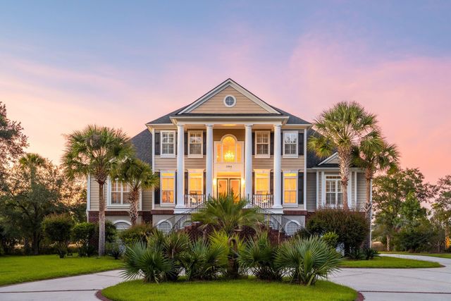 2384 Darts Cove Way, Mount Pleasant, SC 29466