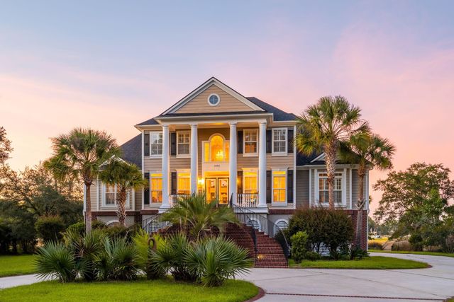 2384 Darts Cove Way, Mount Pleasant, SC 29466