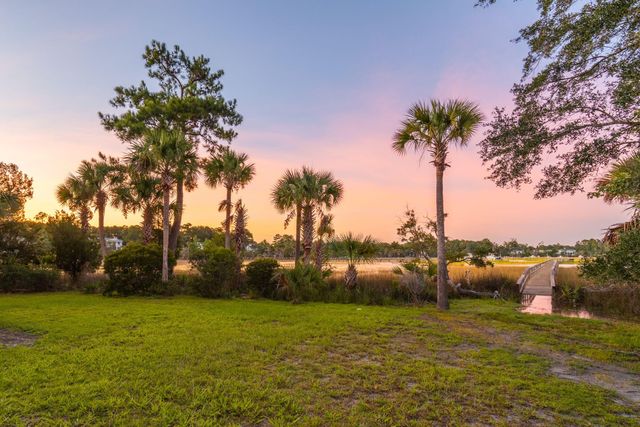 2384 Darts Cove Way, Mount Pleasant, SC 29466