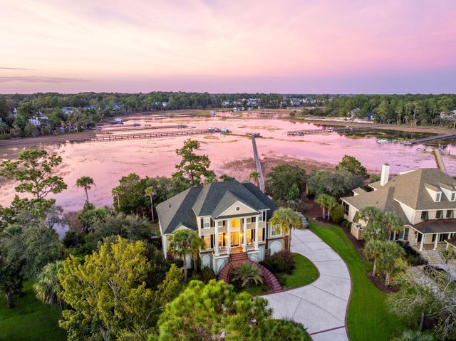 2384 Darts Cove Way, Mount Pleasant, SC 29466