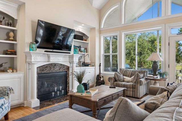 2384 Darts Cove Way, Mount Pleasant, SC 29466
