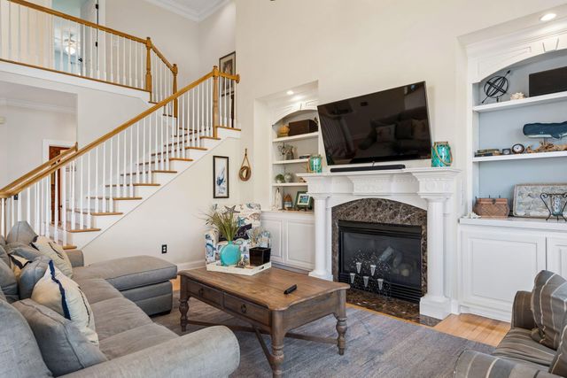 2384 Darts Cove Way, Mount Pleasant, SC 29466