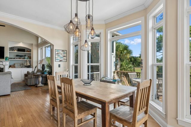 2384 Darts Cove Way, Mount Pleasant, SC 29466
