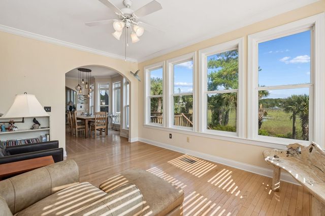 2384 Darts Cove Way, Mount Pleasant, SC 29466