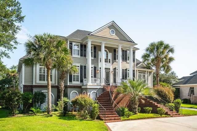 2384 Darts Cove Way, Mount Pleasant, SC 29466