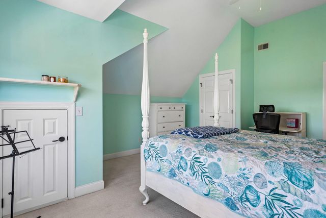 2384 Darts Cove Way, Mount Pleasant, SC 29466