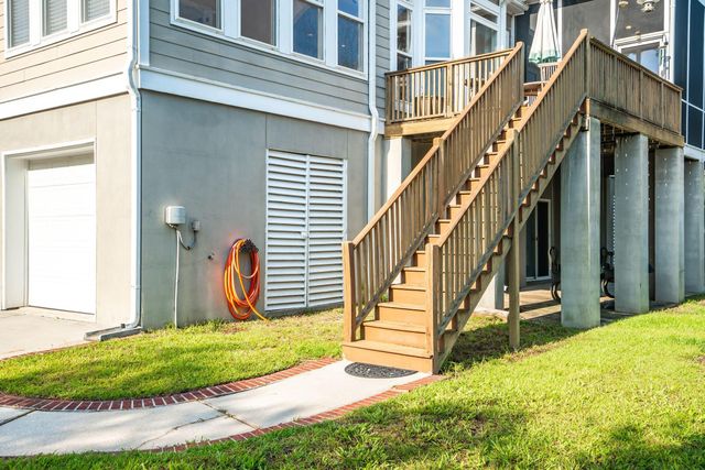 2384 Darts Cove Way, Mount Pleasant, SC 29466
