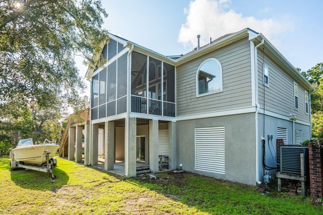 2384 Darts Cove Way, Mount Pleasant, SC 29466