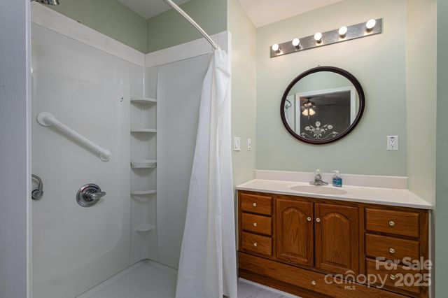 2541 Grandview Circle SW, Lenoir, NC 28645