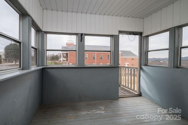 2541 Grandview Circle SW, Lenoir, NC 28645