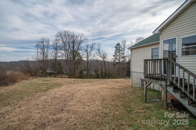 2541 Grandview Circle SW, Lenoir, NC 28645