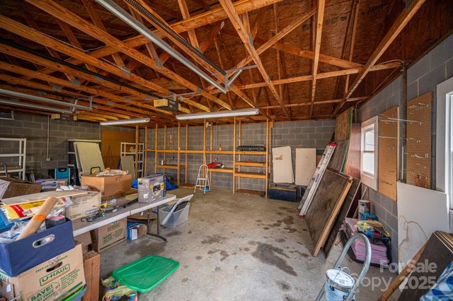 2541 Grandview Circle SW, Lenoir, NC 28645