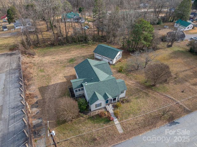 2541 Grandview Circle SW, Lenoir, NC 28645