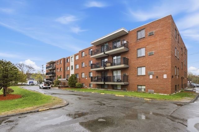 1000 Governors Dr 4, Winthrop, MA 02152