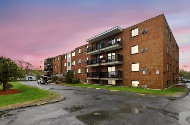 1000 Governors Dr 4, Winthrop, MA 02152