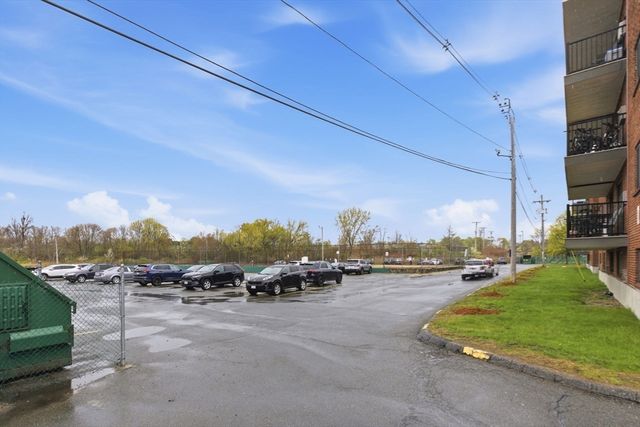 1000 Governors Dr 4, Winthrop, MA 02152