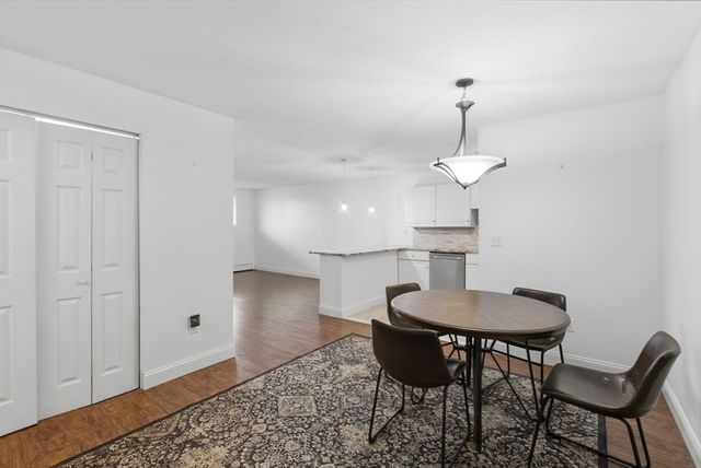 1000 Governors Dr 4, Winthrop, MA 02152