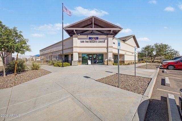 2409 W ALLENS PEAK Drive, San Tan Valley, AZ 85144
