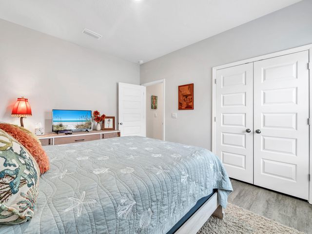 131 W Oak Trees Lane, Freeport, FL 32439