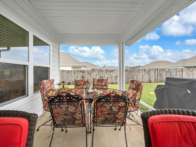 131 W Oak Trees Lane, Freeport, FL 32439
