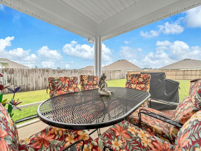 131 W Oak Trees Lane, Freeport, FL 32439