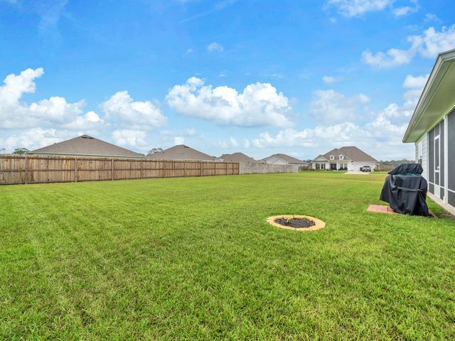 131 W Oak Trees Lane, Freeport, FL 32439