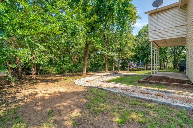 2341 Oak Leaf Trail, Cleburne, TX 76031