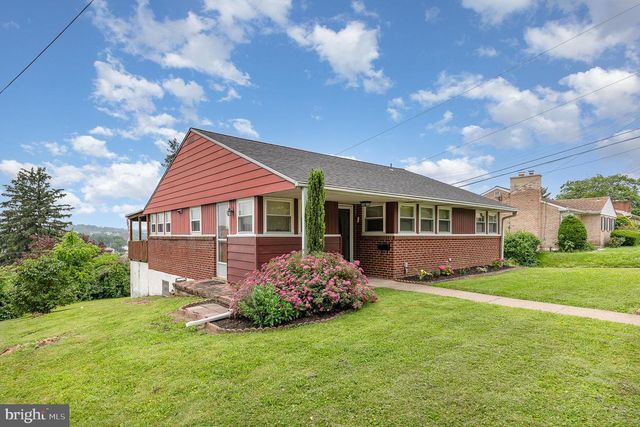 3011 GREENWOOD ST, Harrisburg, PA 17111