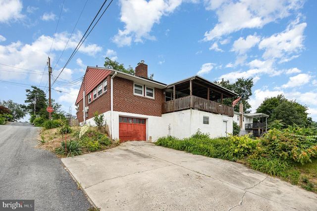 3011 GREENWOOD ST, Harrisburg, PA 17111