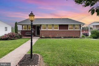 3011 GREENWOOD ST, Harrisburg, PA 17111