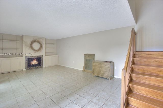 1515 15th Ct, Palm Beach Gardens, FL 33410