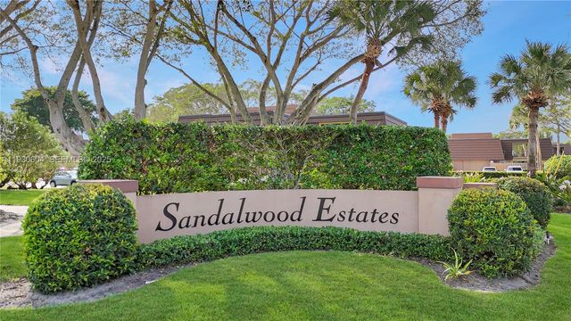 1515 15th Ct, Palm Beach Gardens, FL 33410