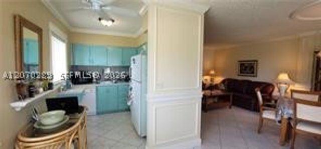 1000 SW 11th Ave 10E, Hallandale Beach, FL 33009