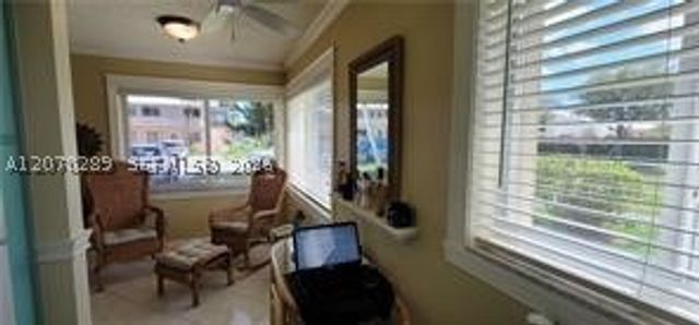 1000 SW 11th Ave 10E, Hallandale Beach, FL 33009