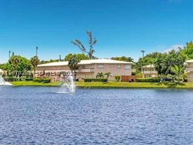 1000 SW 11th Ave 10E, Hallandale Beach, FL 33009