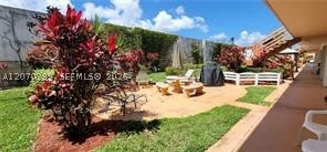 1000 SW 11th Ave 10E, Hallandale Beach, FL 33009
