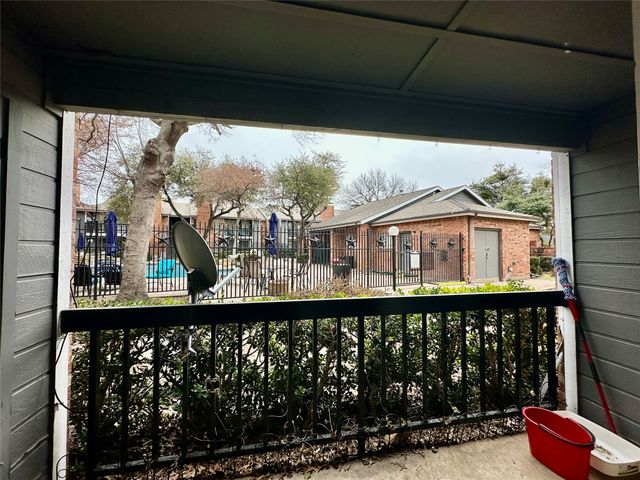 18333 Roehampton Drive 313, Dallas, TX 75252