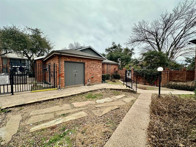 18333 Roehampton Drive 313, Dallas, TX 75252