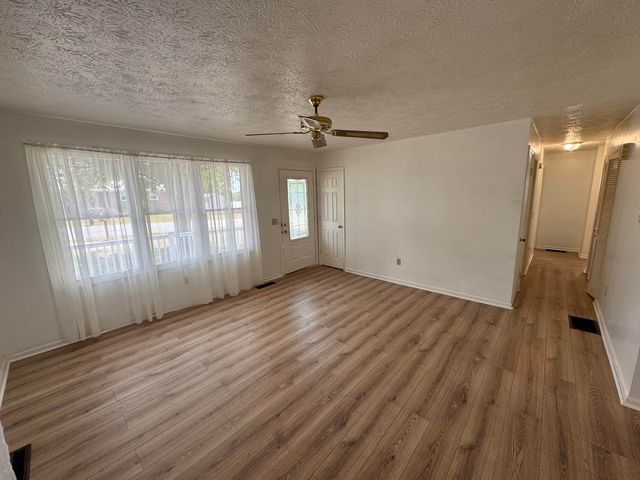 205 Highridge Drive, Flemingsburg, KY 41041