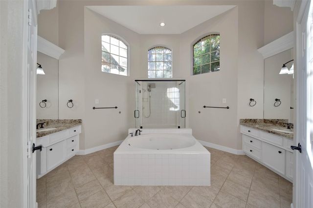 5814 Woodland Creek Drive, Kingwood, TX 77345