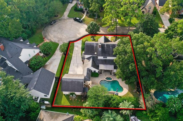 5814 Woodland Creek Drive, Kingwood, TX 77345