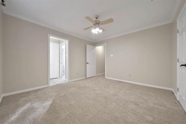 5814 Woodland Creek Drive, Kingwood, TX 77345