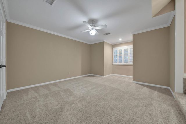 5814 Woodland Creek Drive, Kingwood, TX 77345